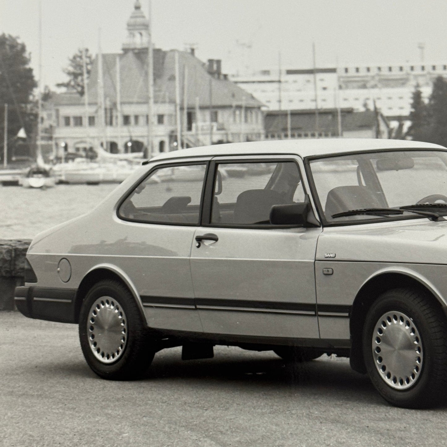 Vintage Saab 900 Car Factory Press Photo Photograph Print