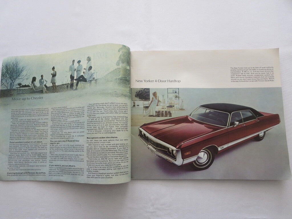 1971 Chrysler & Imperial Sales Brochure Catalog New Yorker Newport 300 + 