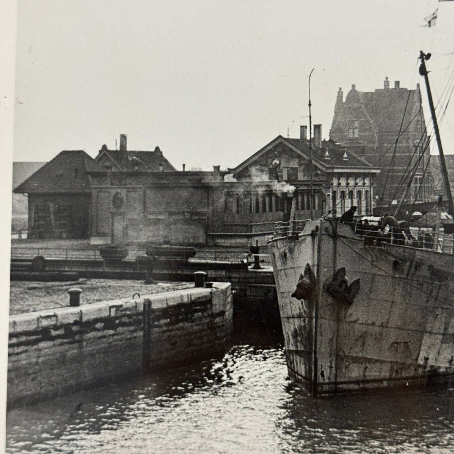 Vintage Press Photo Photograph Antwerp Belgium Allied Shipping Ship Boat WW2