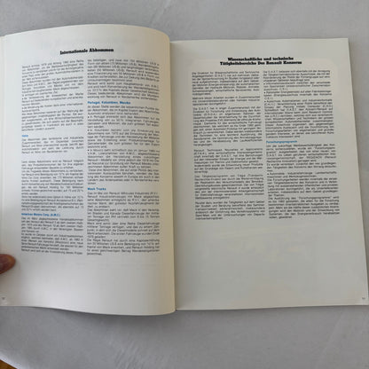 1979 Renault Annual Report Corporate Brochure GERMAN Language