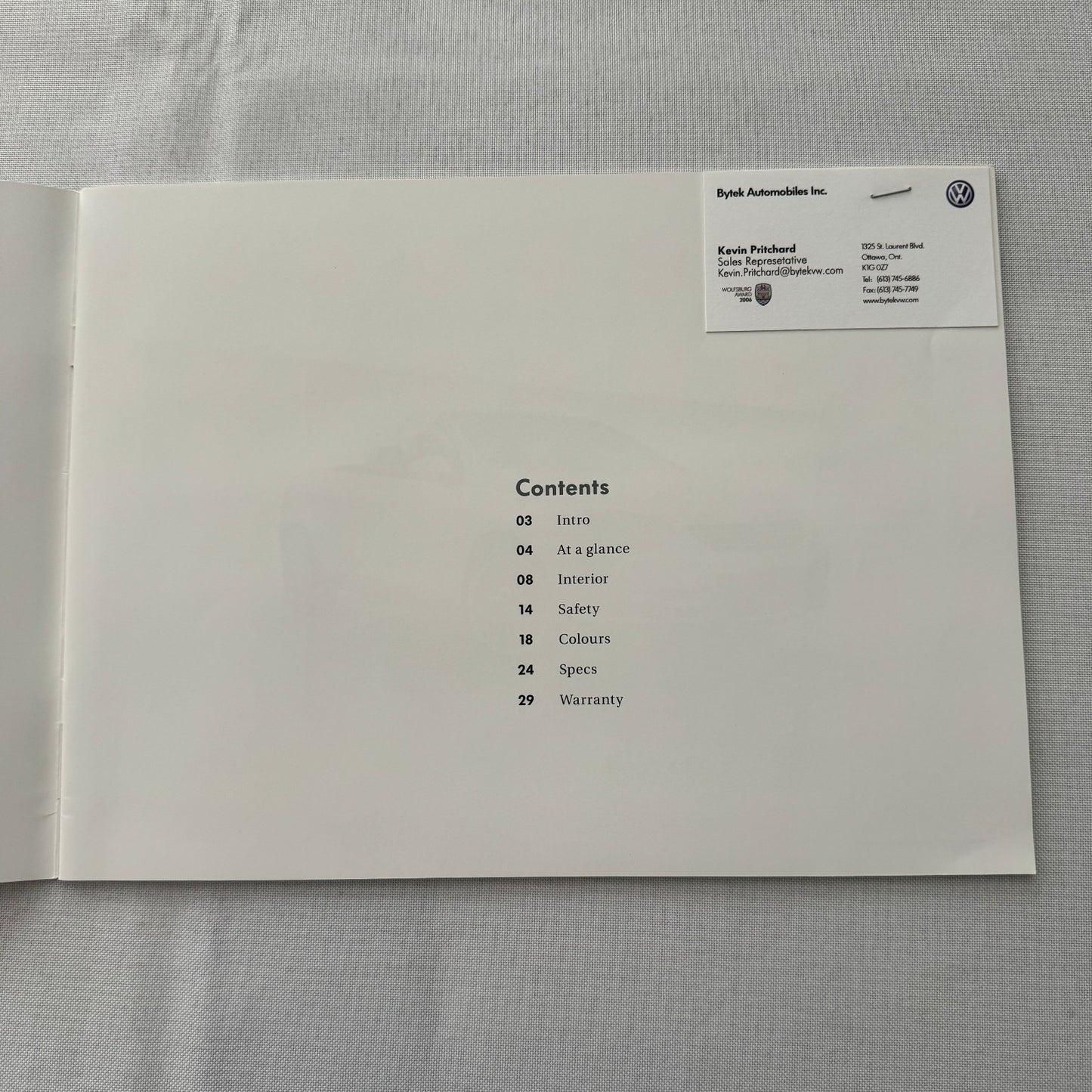 2009 Volkswagen VW Eos Convertible Roadster Sales Brochure Catalog Canadian