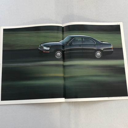 Toyota Crown Car Sales Brochure Catalog Advertising Japanese Text JDM