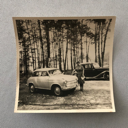 Vintage Photo Photograph Snapshot Woman with Car Automobile AL22SM2