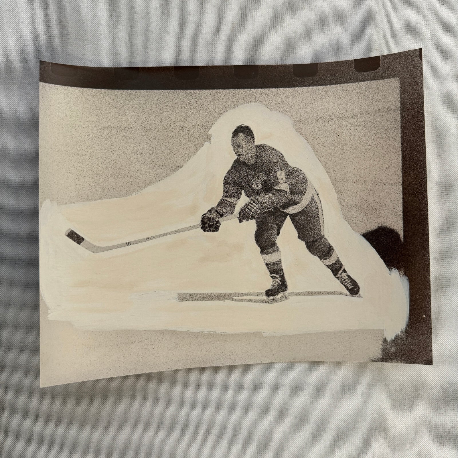 Vintage Hockey Photo Gordie Howe Detroit Red Wings Player Photograph