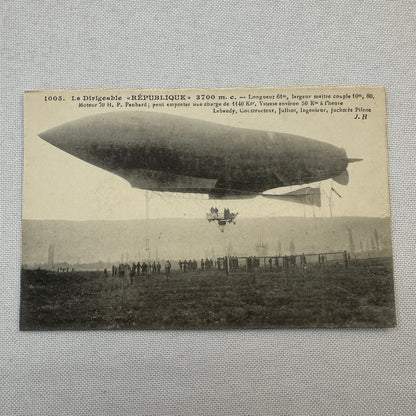 Vintage Zeppelin Airship Dirigible Postcard Post Card French Republique Republic