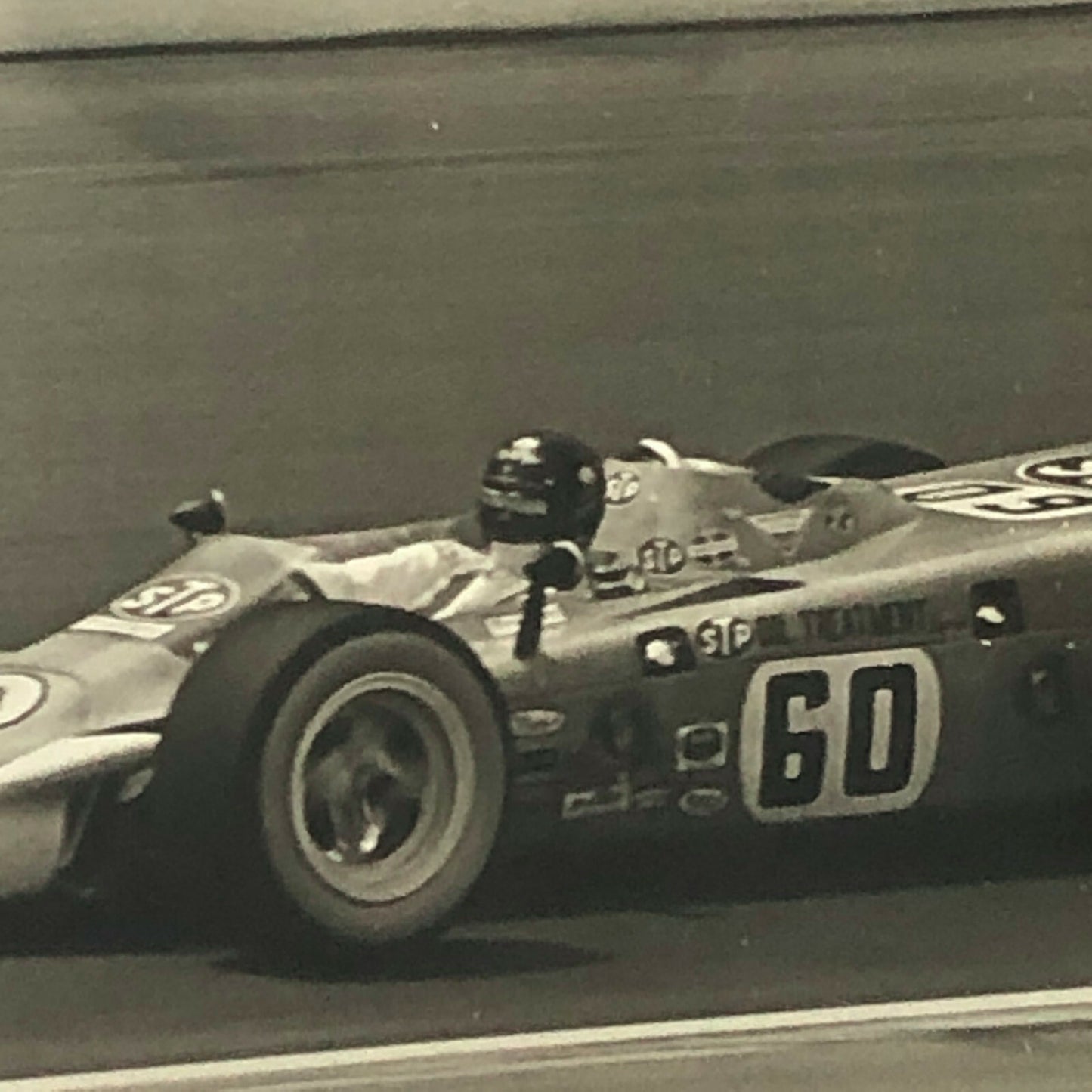 Vintage 1968 Indy 500 Joe Leonard STP Racing Car Photo Photograph Indianapolis 