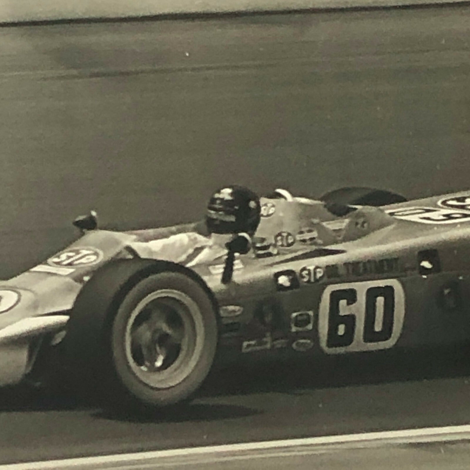 Vintage 1968 Indy 500 Joe Leonard STP Racing Car Photo Photograph Indianapolis 