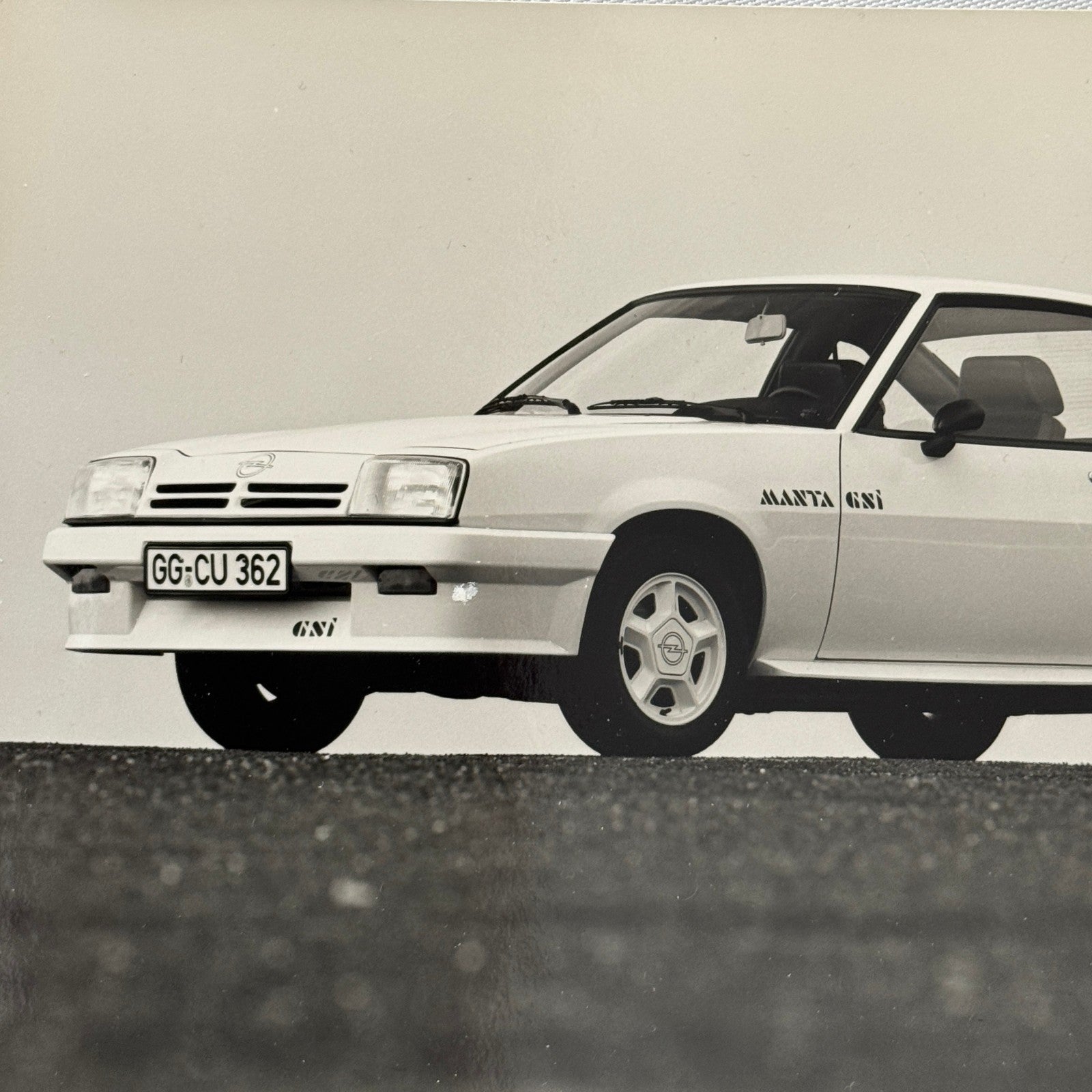 Opel Manta GSi Sports Car Factory Photo Photograph Print GERMAN Caption