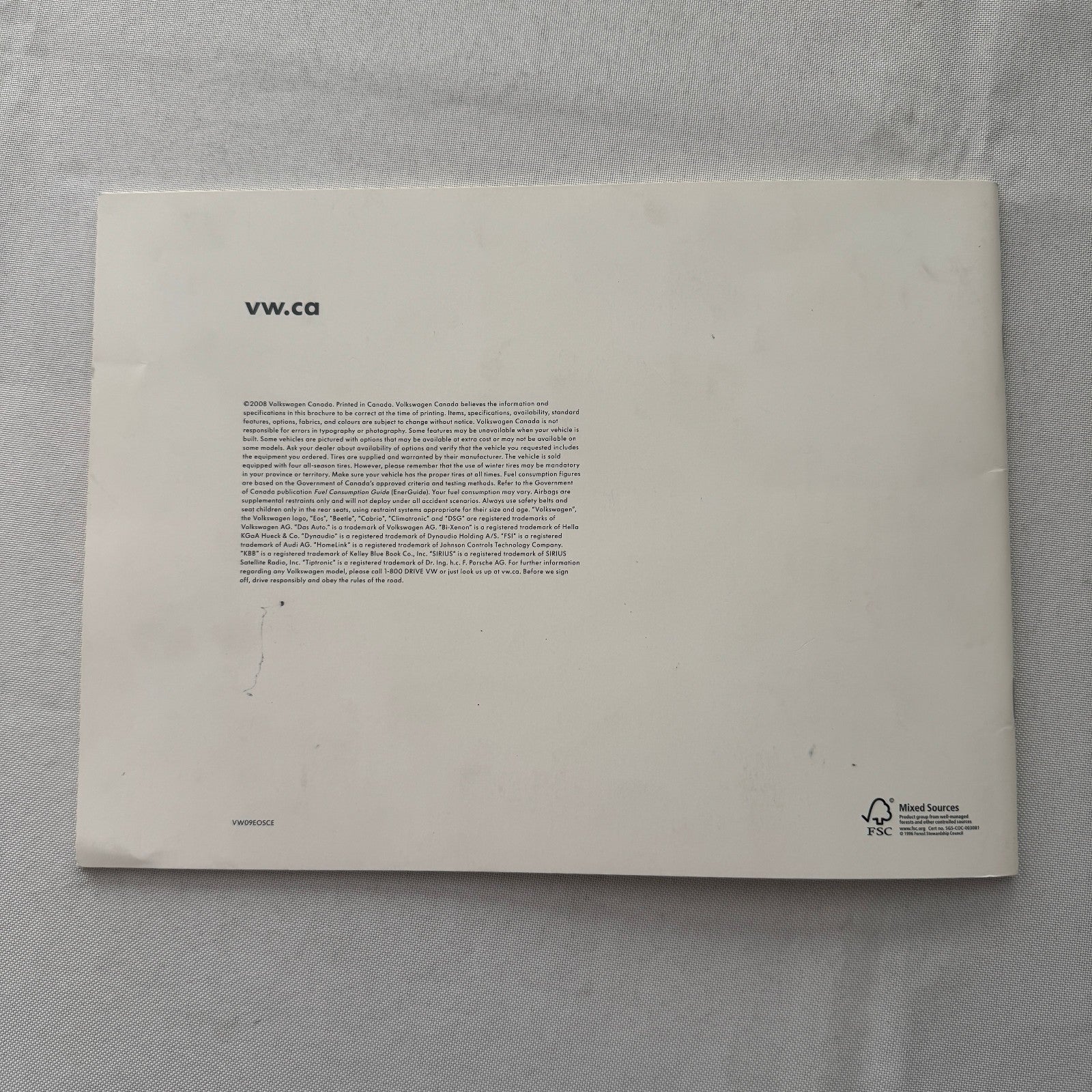 2009 Volkswagen VW Eos Convertible Roadster Sales Brochure Catalog Canadian