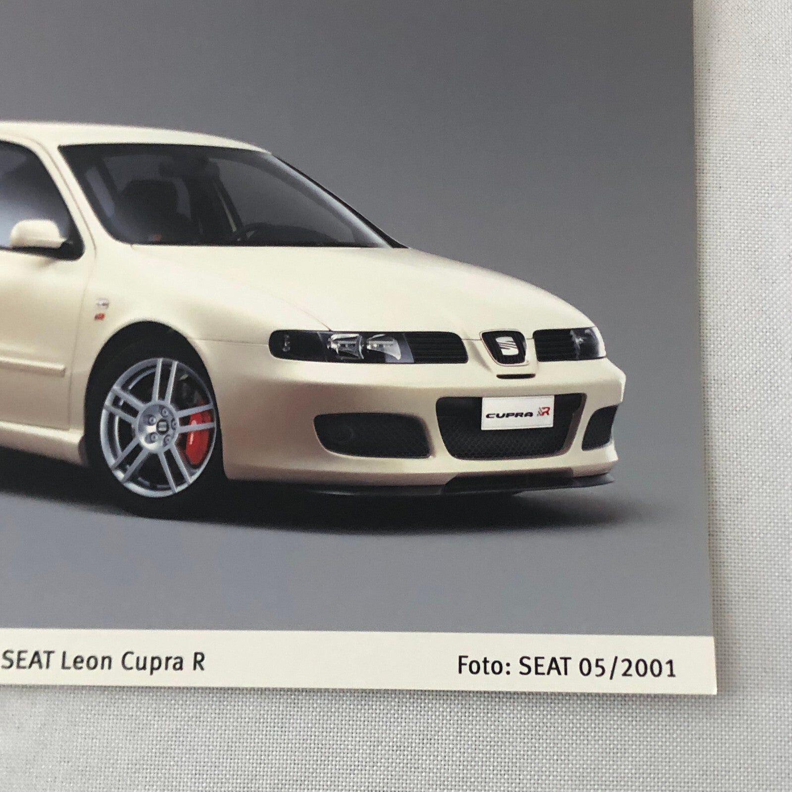SEAT Leon Cupra R Car Factory Press Photo Photograph Print