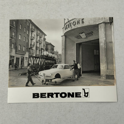Bertone Bella Concept Car Press Kit Alfa Romeo 166 1999 Geneva Motor Show
