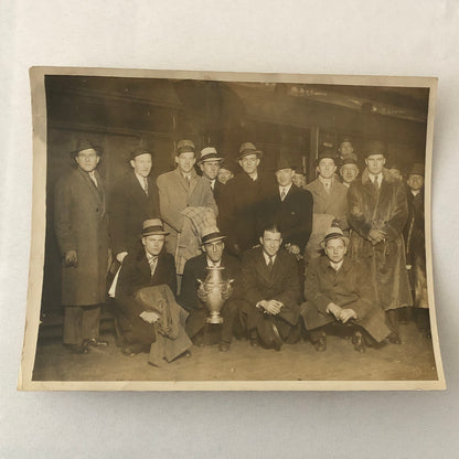 Press Photo Photograph 1934 American Ice Hockey Association Players LNA London