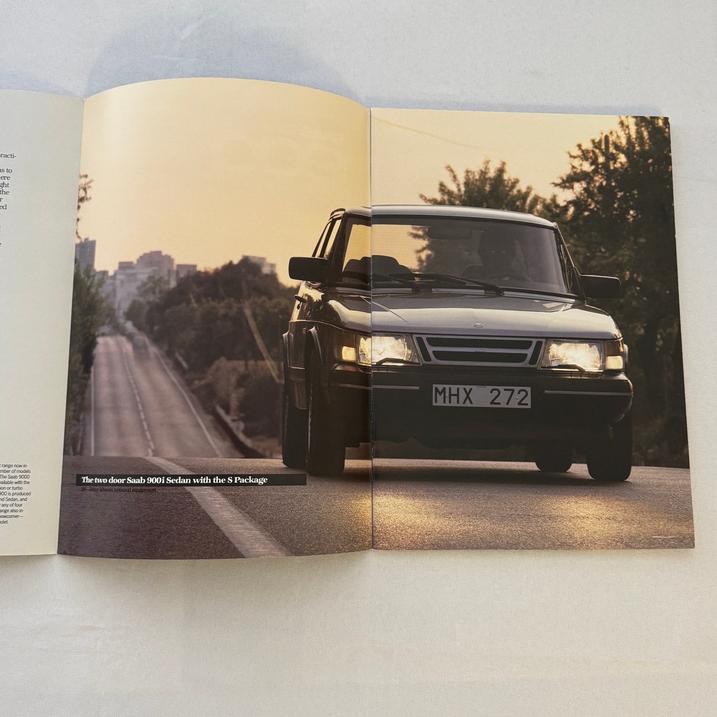 Vintage Saab 900 900i Car Sales Brochure Catalog Saab 1986 1987