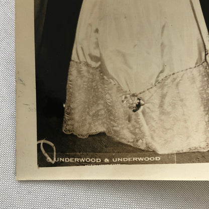 Vintage Press Photo Photograph Couple in Masks Masquerade Party Underwood Photo