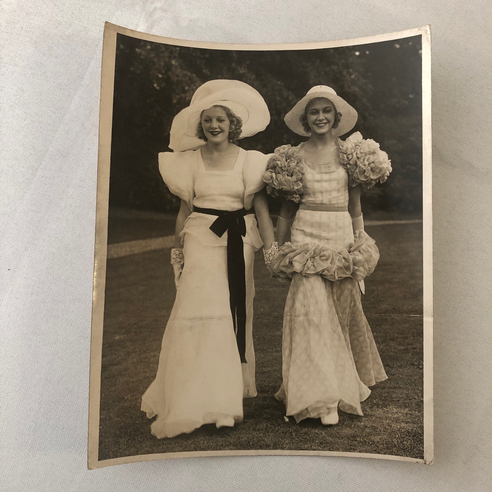 Fashion Press Photo Photograph London High Society Swimming Party 1933 Dresses