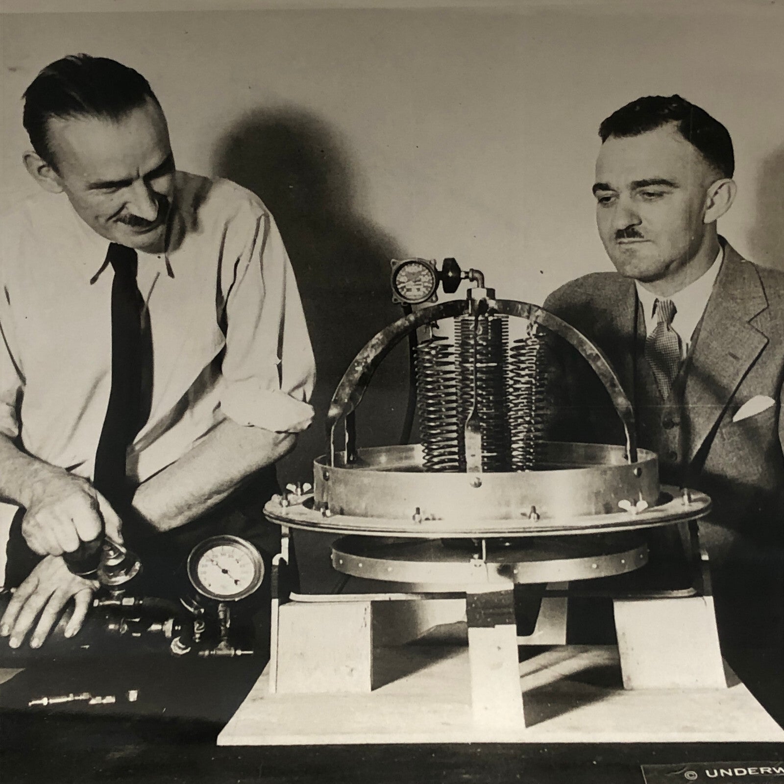 Press Photo Photograph Men with Science Equipment Underwood and Underwood Photo