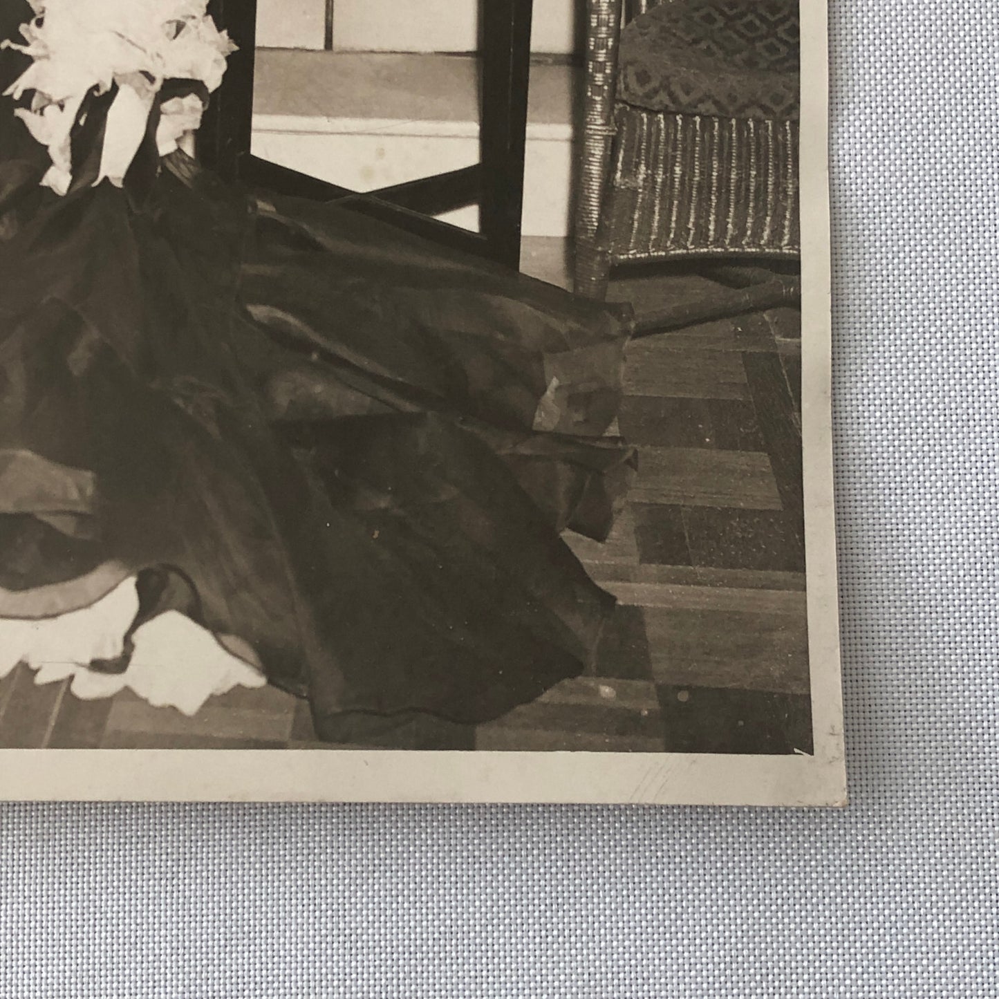 Vintage Press Photo photograph 1933 Naughty Nineties Party Costumes UK London