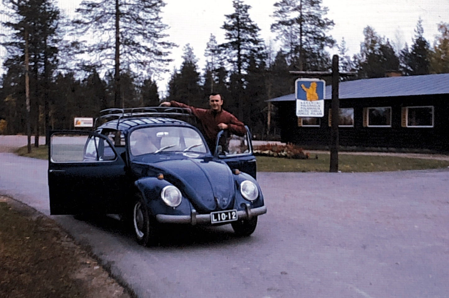 35MM Slide Photo Volkswagen VW Beetle Bug with Roof Rack Arctic O 1969 