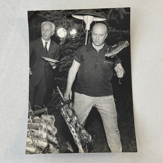 Juan Manuel Fangio Cooking Asado Italian Press Photo Photograph F1 Racing Driver