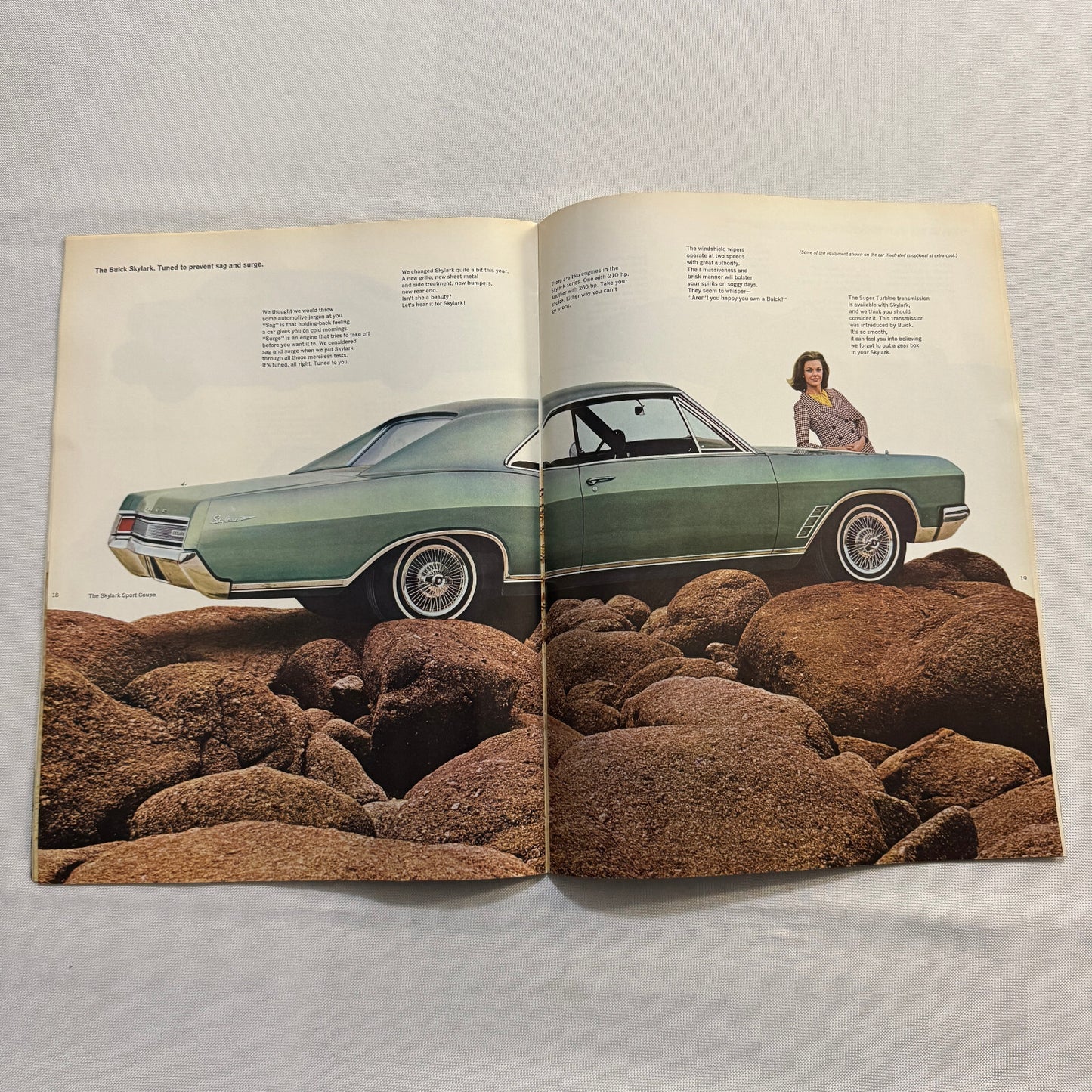 1966 Buick Sales Brochure Catalog Riviera Electra Wildcat LeSabre Skylark +