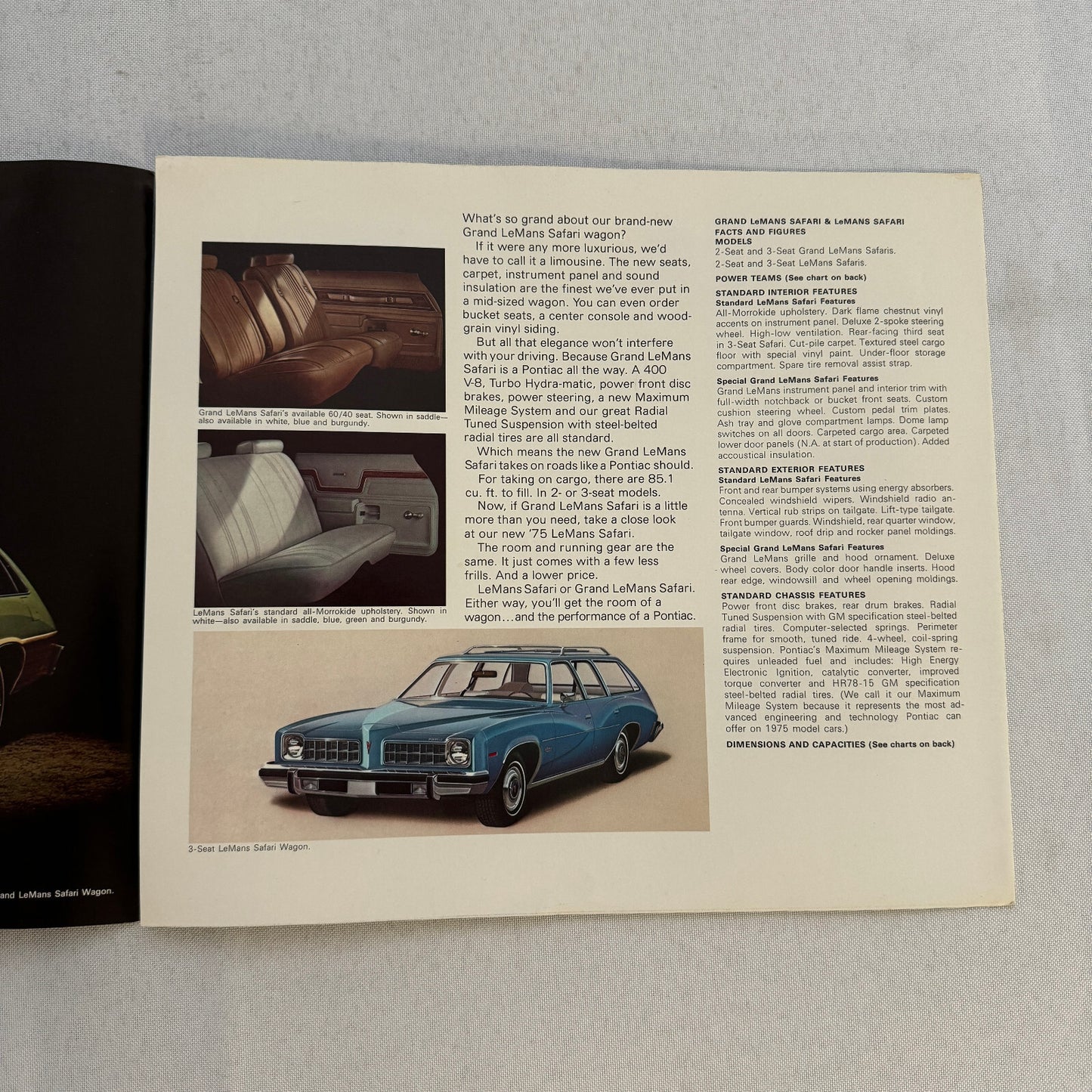 1975 Pontiac Safari Station Wagon Sales Brochure Catalina Grand LeMans Astre