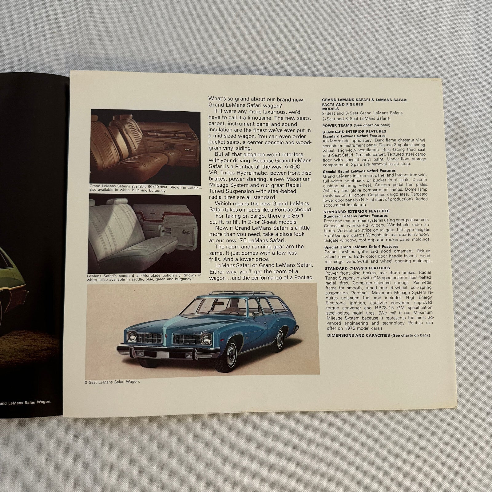 1975 Pontiac Safari Station Wagon Sales Brochure Catalina Grand LeMans Astre