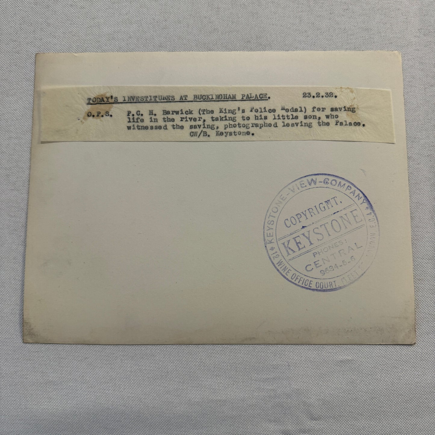 1932 Press Photo Photograph Bravery Medal for Man Saving Life Keystone