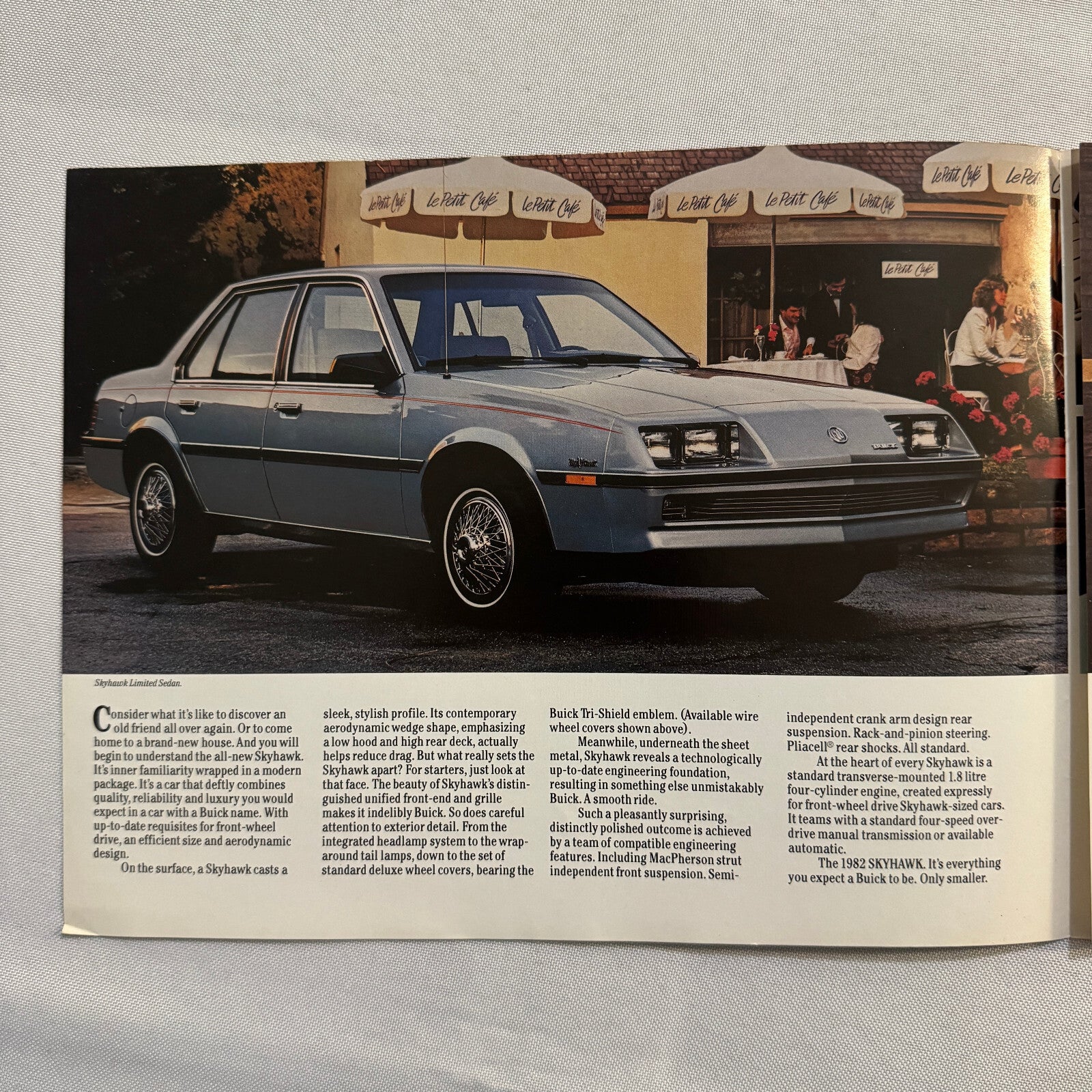 1982 Buick Skyhawk Car Sales Brochure Catalog Coupe Sedan Limited