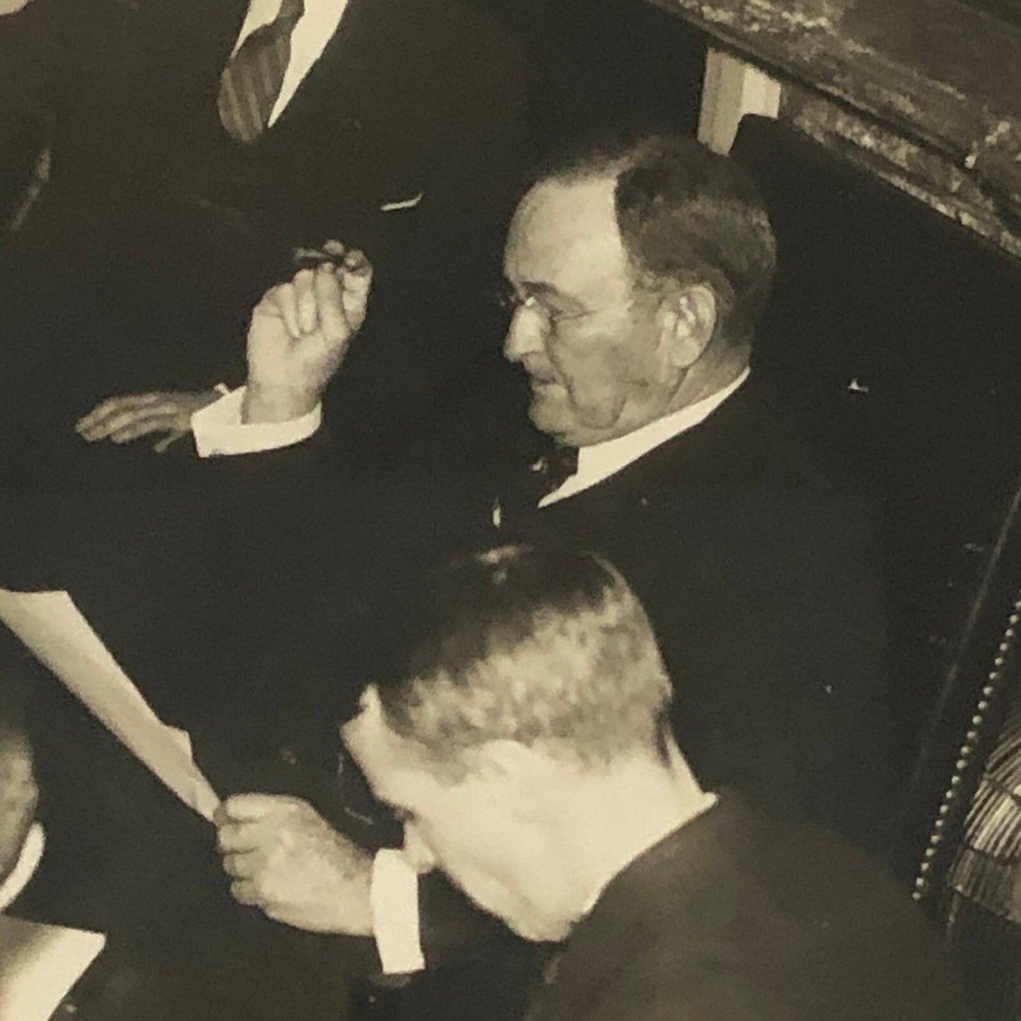 Press Photo Photograph Senator Robinson Updates Reporters on Debt 1933 Underwood