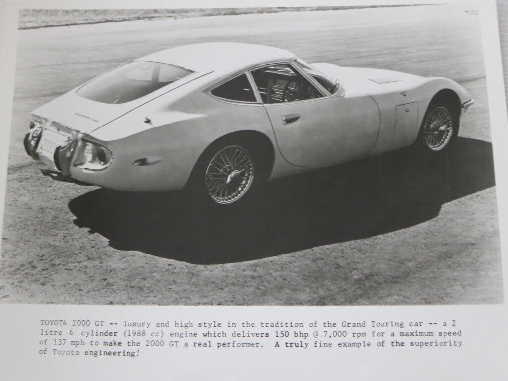 Vintage Toyota 2000GT Sports Car Factory Press Photo Photograph Image 2000 GT 