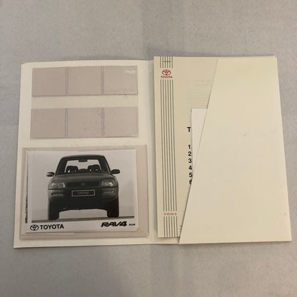 Toyota RAV4 World Premiere Press Kit Brochure with Photos