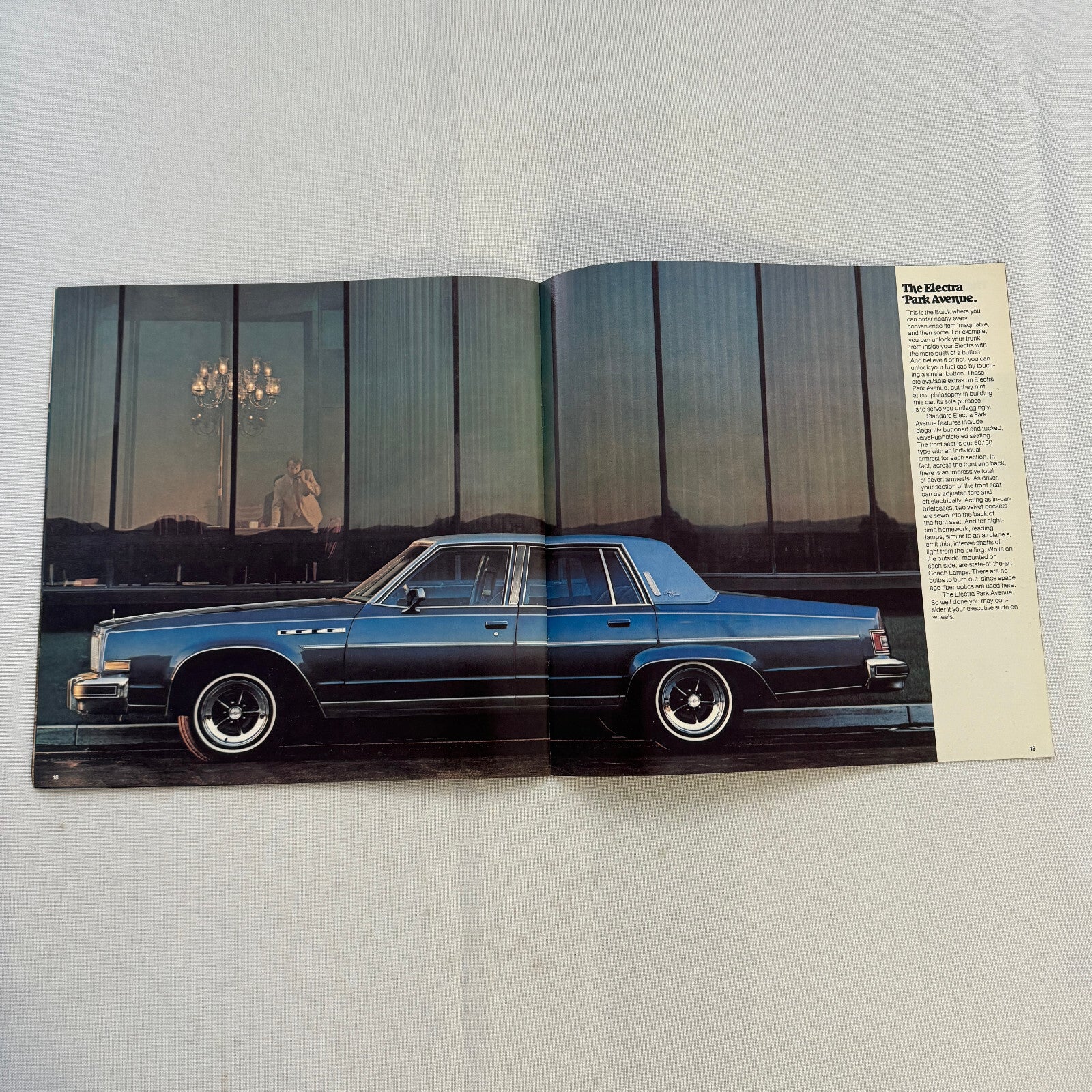 1979 Buick Sales Brochure Catalog LeSabre Electra Riviera