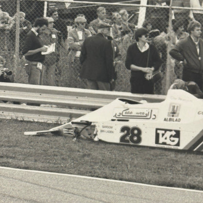 Clay Regazzoni Williams Grand Prix Car Crash Wreck Photo Photograph Vintage F1