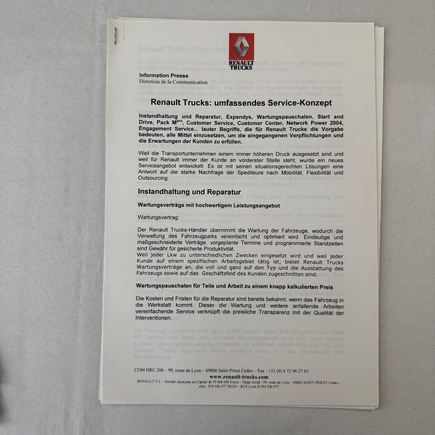 2004 Renault Commercial Truck Press Kit with Photo CD GERMAN