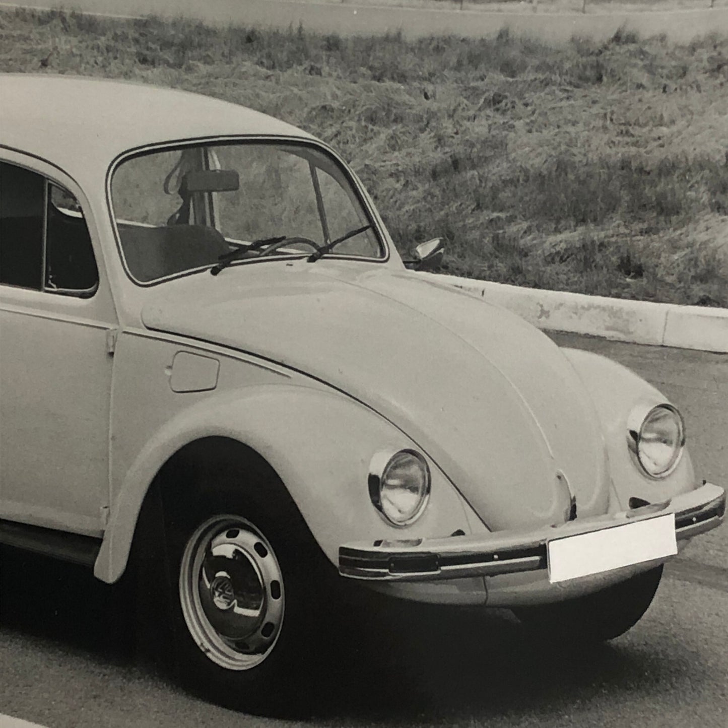 1975 Volkswagen VW Beetle Factory Press Photo Photograph Print
