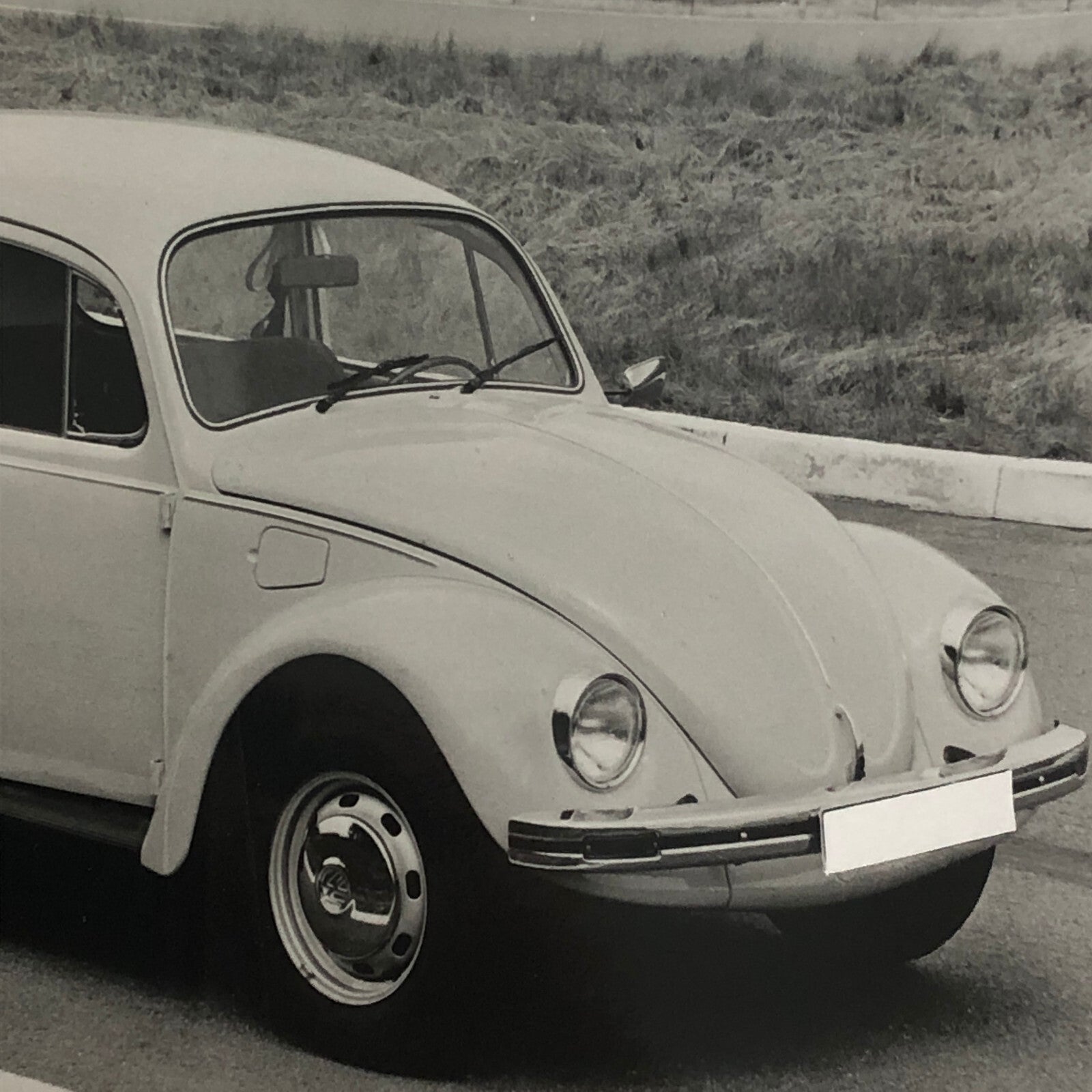 1975 Volkswagen VW Beetle Factory Press Photo Photograph Print