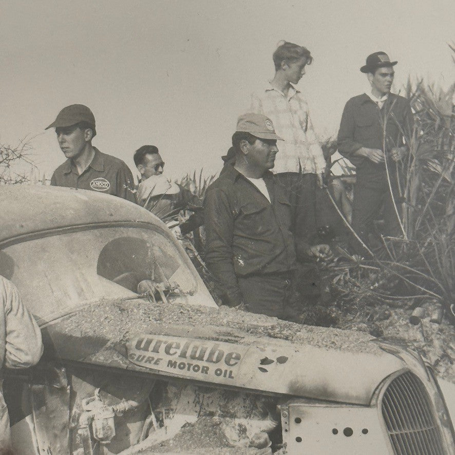 Vintage Racing Photo Crash Wreck Accident Motorsport