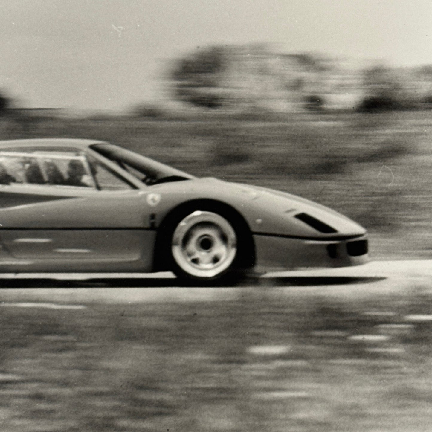 1987 Ferrari F40 Supercar Pininfarina Factory Press Photo Photograph