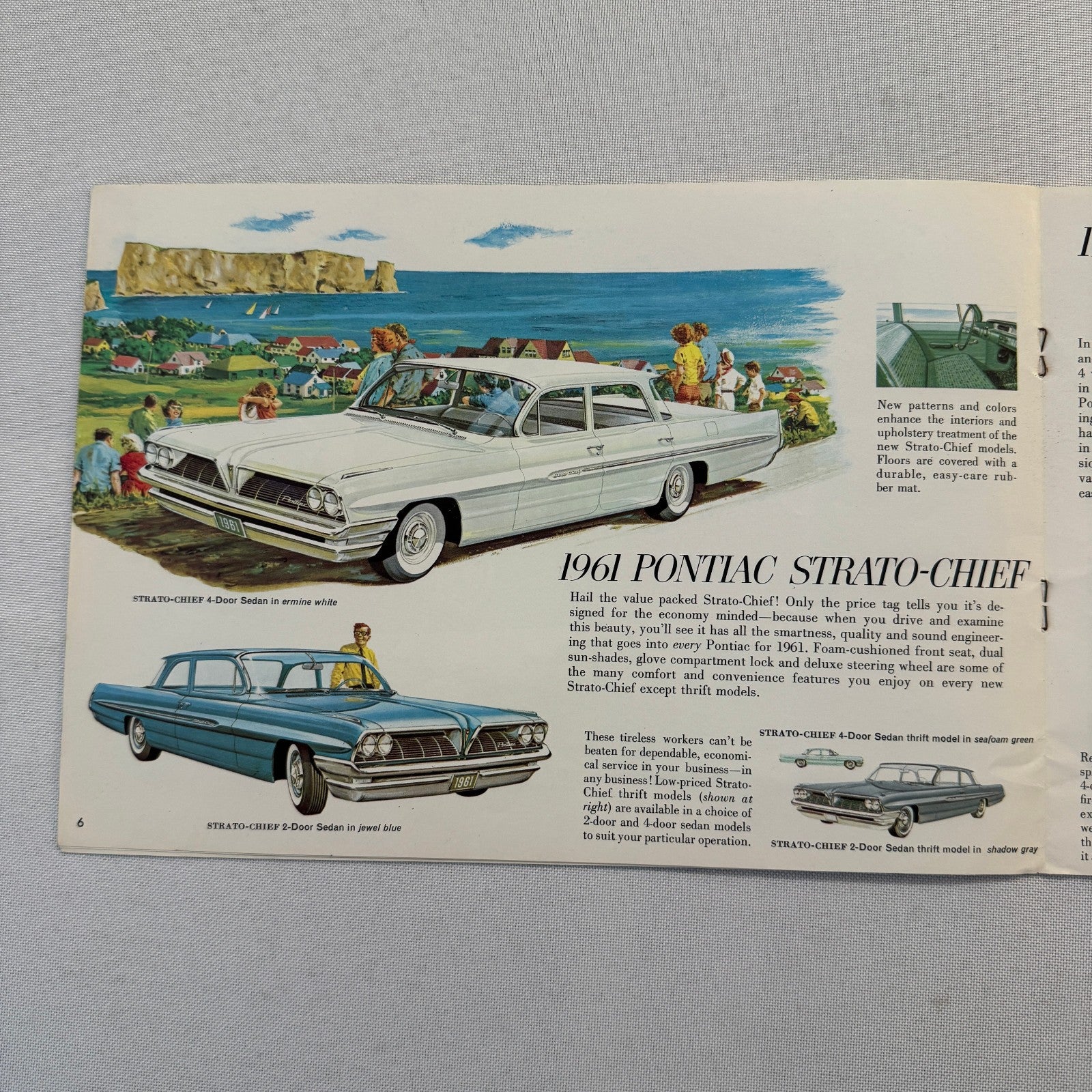 1961 Pontiac Sales Brochure Parisienne Laurentian Strato Chief Canadian Catalog