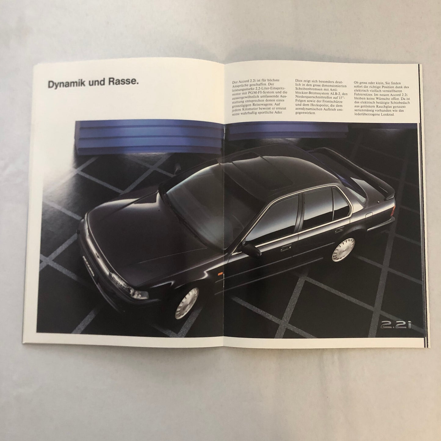 1991 Honda Accord Sedan Car Sales Brochure Catalog GERMAN TEXT European