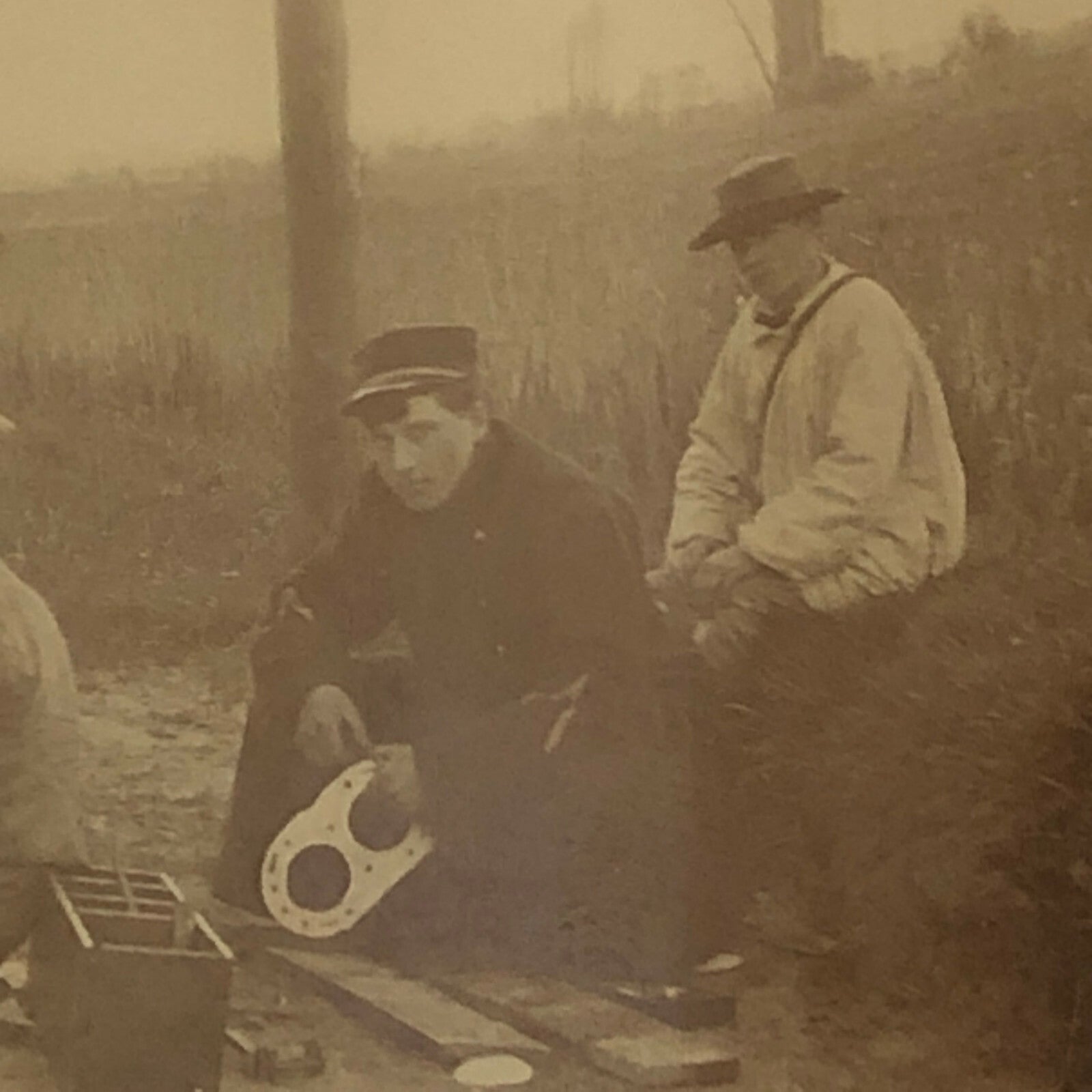 Antique Photo Photograph Print Men Fixing Early Automobile Car Vehicle Italian ?