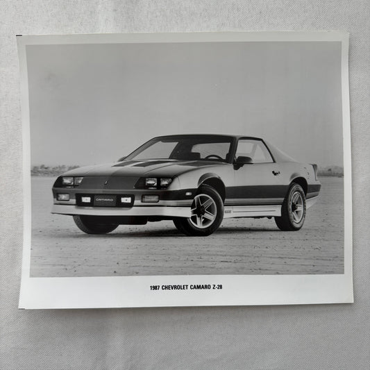 1987 Chevrolet Camaro Z28 Factory Press Publicity Photo Photograph Chevy Z-28