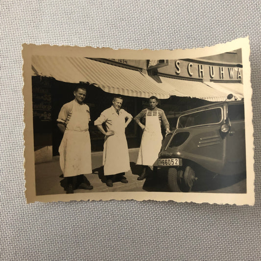 Vintage Photo Photograph Men with 3 Wheel Delivery Car Butcher Shop Tag AL22SM2