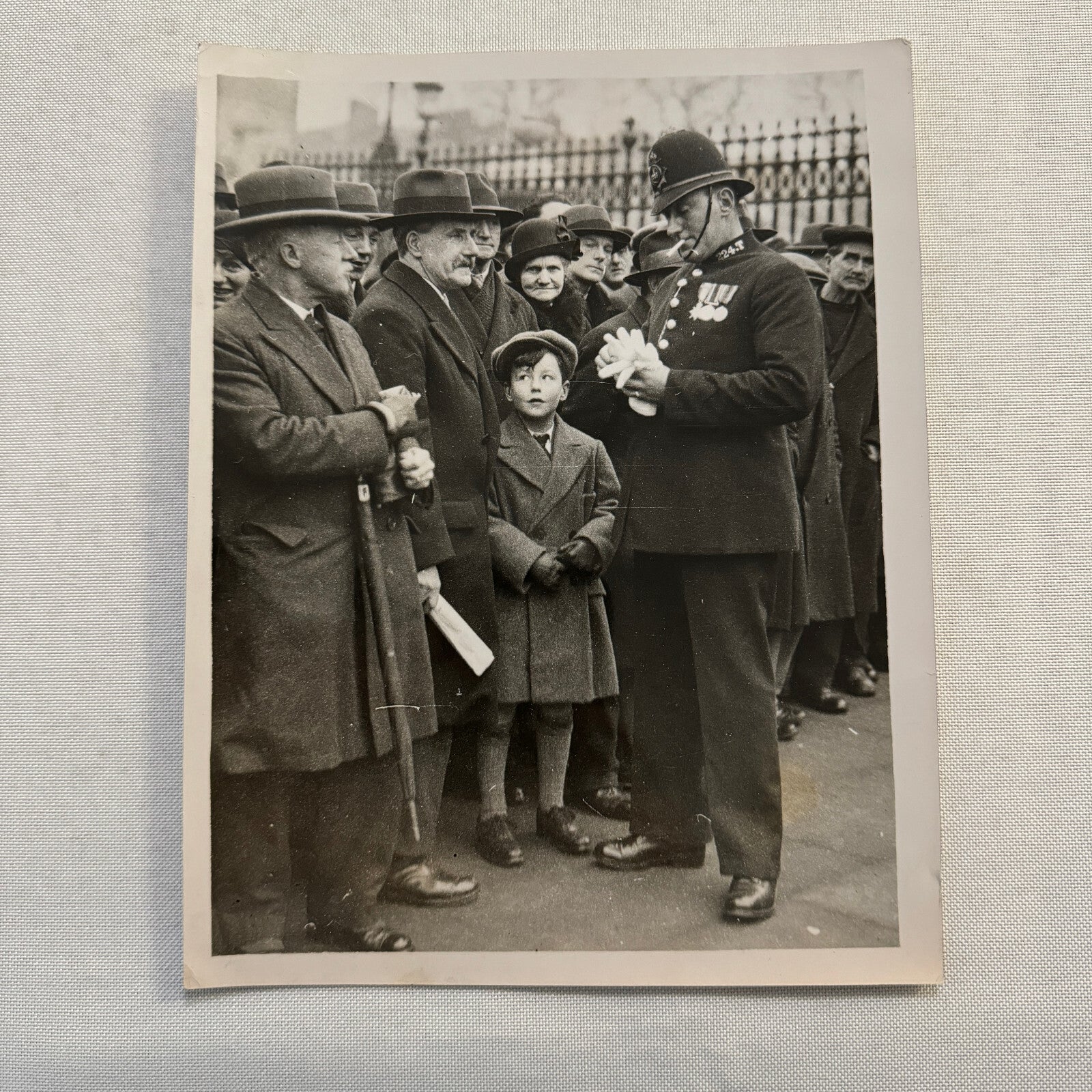 1932 Press Photo Photograph Bravery Medal for Man Saving Life Keystone