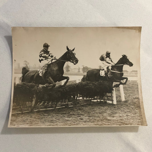 Press Photo Photograph Horse Racing Hurdle Race at Northelt Park London 1933