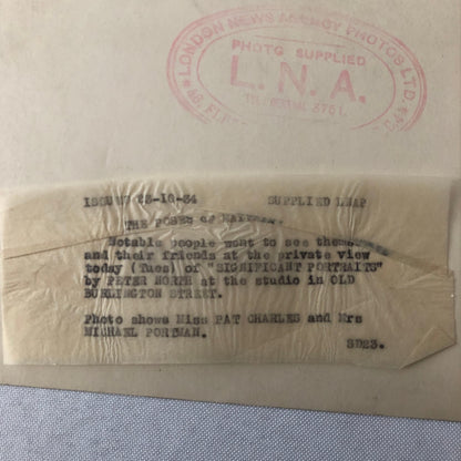 Vintage Press Photo Photograph London Art Exhibition Women Peter North Artist