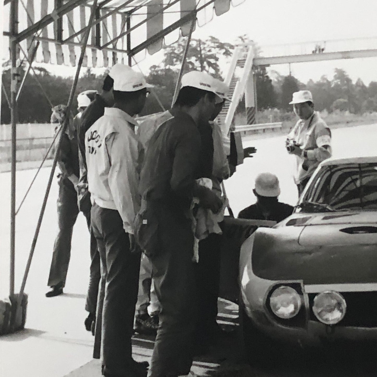 Toyota 2000GT Photo Photograph Print Toyota 2000 GT