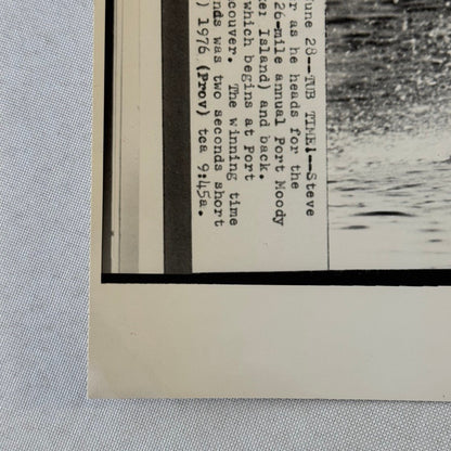 Vintage Press Photo Motor Boat Racing Bathtub Photograph Print 1976