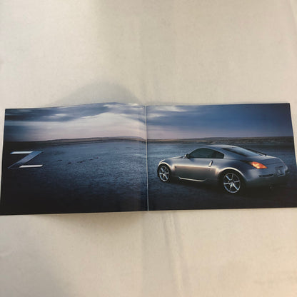 Nissan Tokyo Motor Show Brochure Catalog JDM Fairlady Z GT-R Concept + 2001