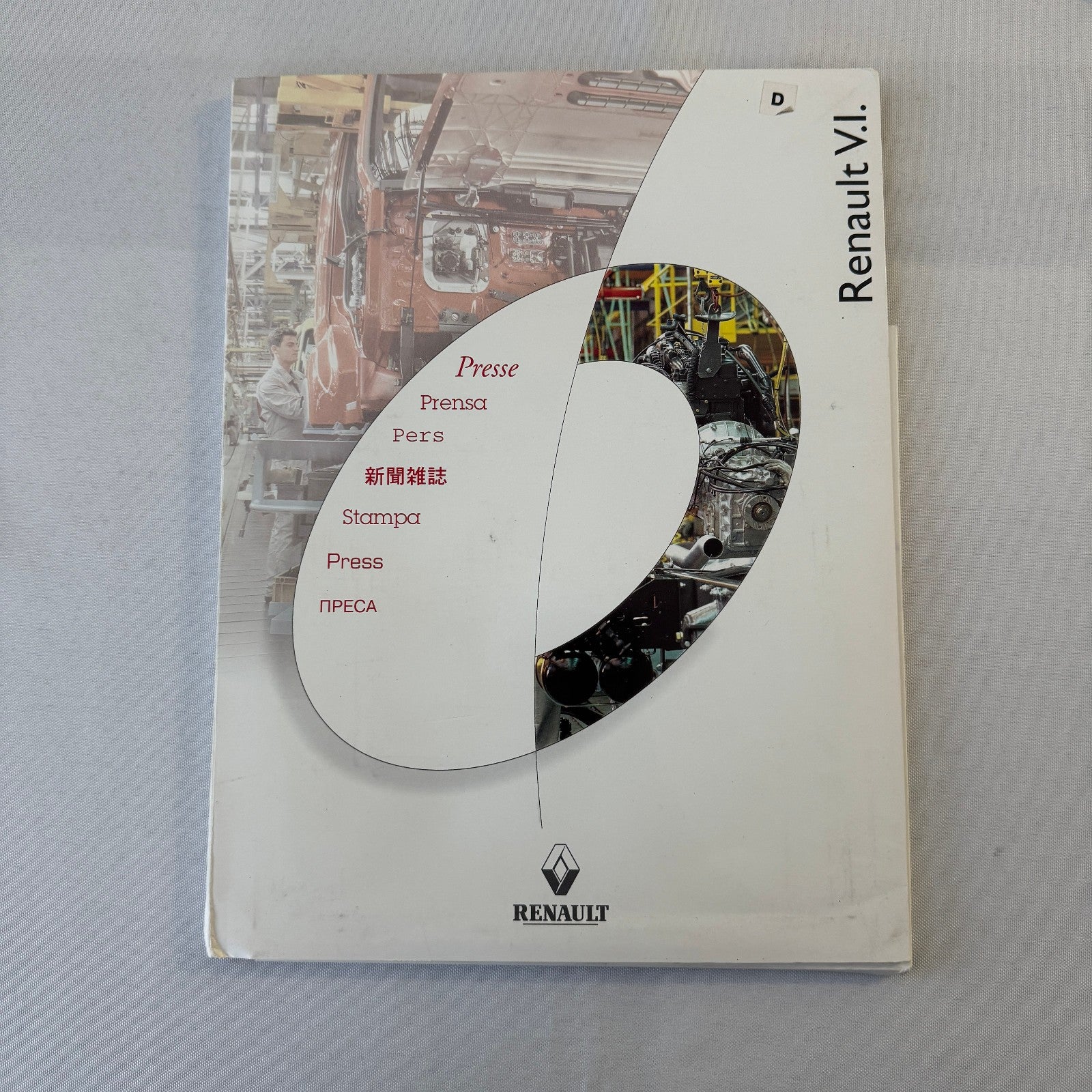 2000 Renault Truck Press Kit Magnum Midlum Dakar Rally Mascott Photos GERMAN